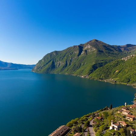 Costa Blu - Terrace Overlooking The Lake & Pool Riva di Solto Exteriör bild