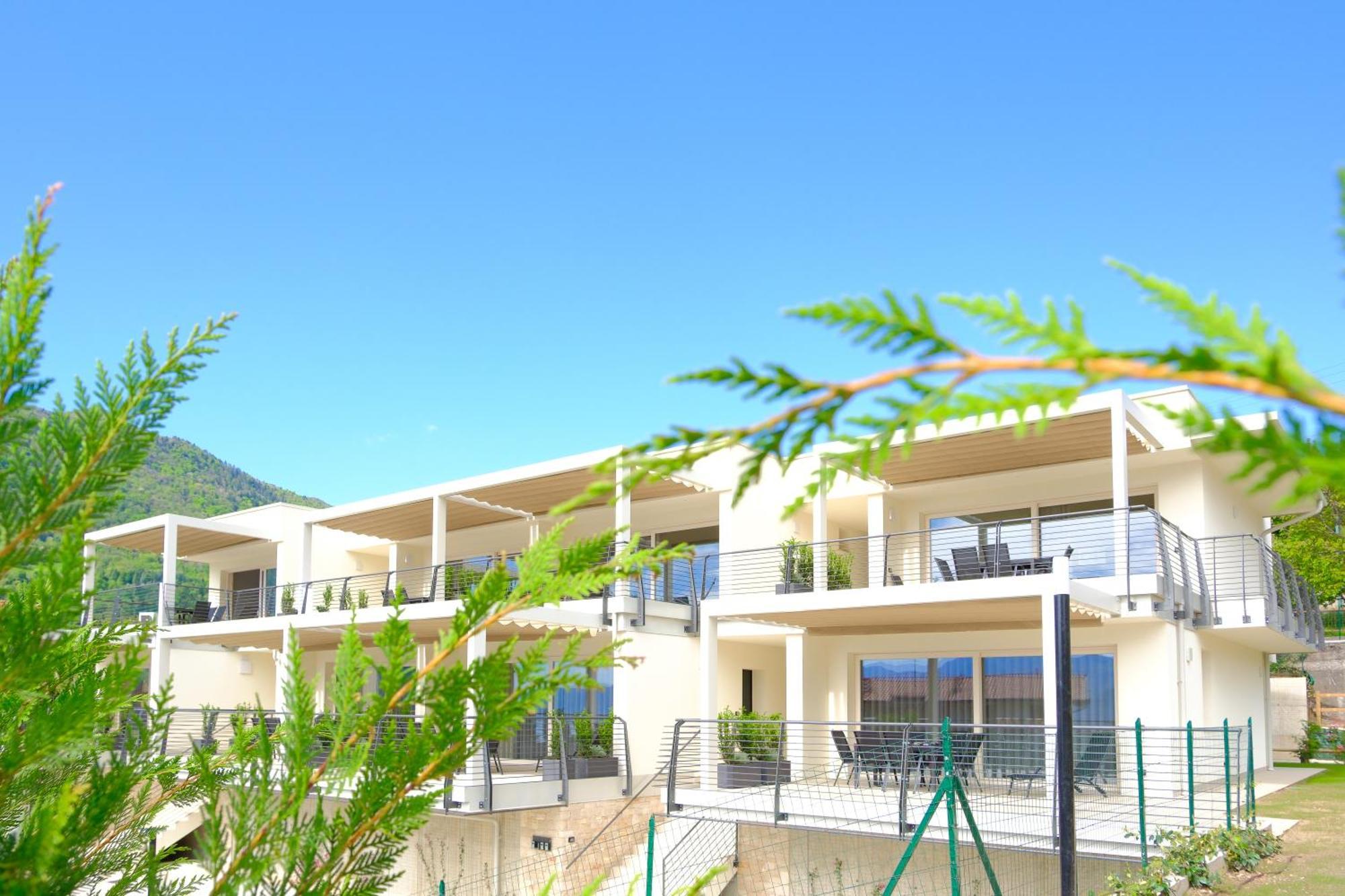 Costa Blu - Terrace Overlooking The Lake & Pool Riva di Solto Exteriör bild