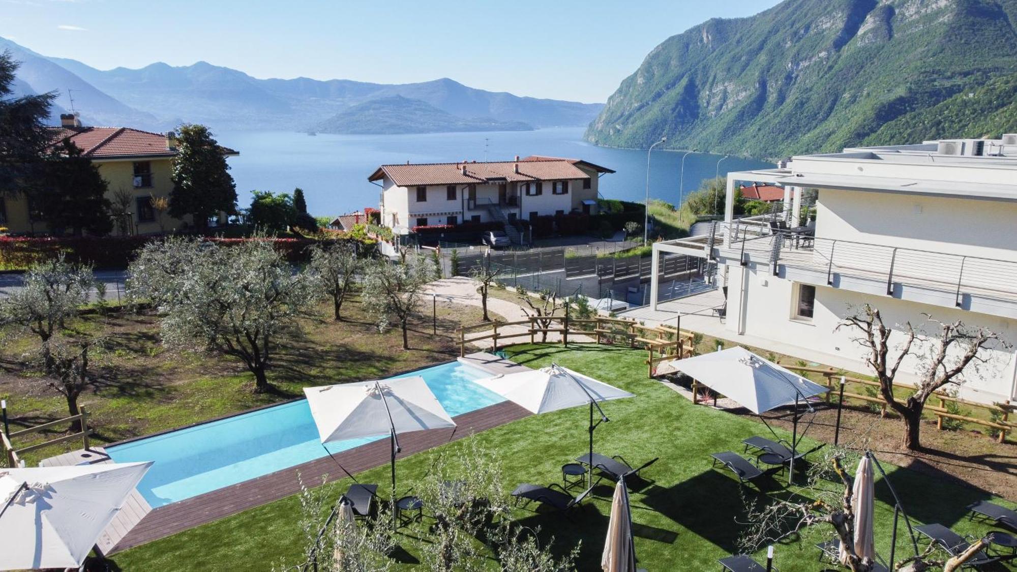 Costa Blu - Terrace Overlooking The Lake & Pool Riva di Solto Exteriör bild